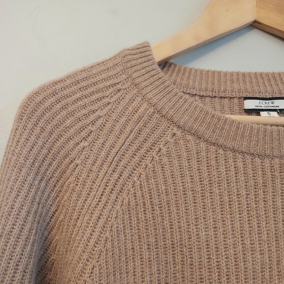J. Crew Crewneck Cashmere Pullover Sweater Size Small Tan Camel Ribbed - Picture 4 of 13